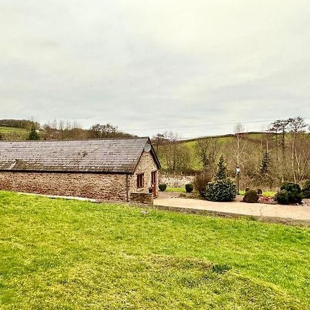Detached One Level Stone Barn Villa Llangwm-Isaf Buitenkant foto