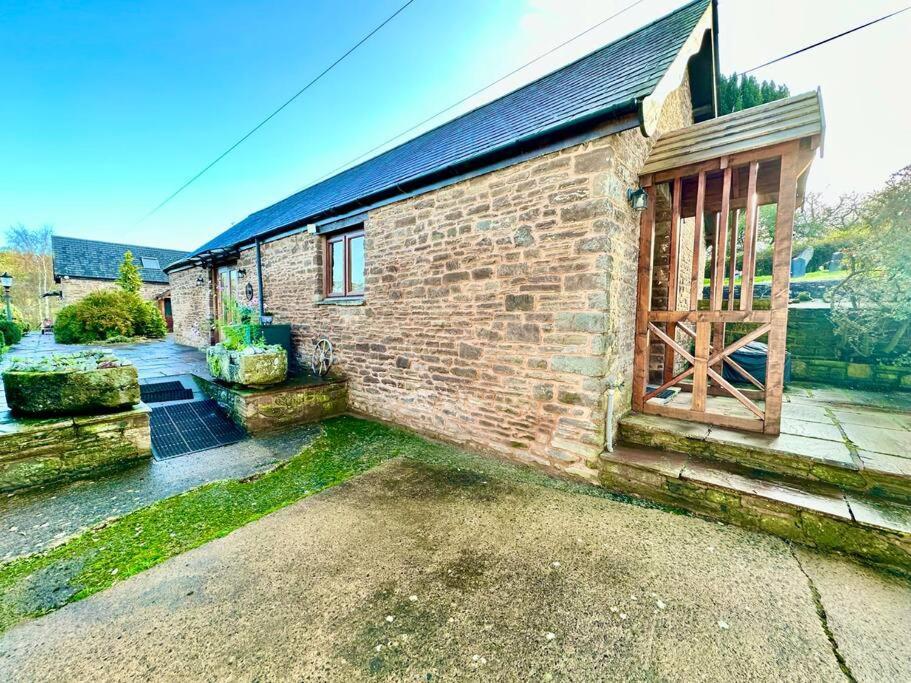 Detached One Level Stone Barn Villa Llangwm-Isaf Buitenkant foto